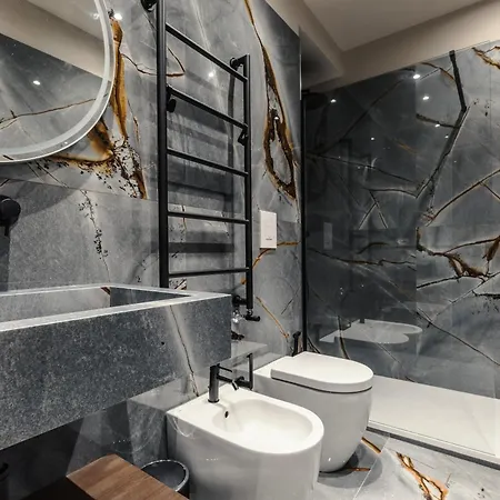 Four Pantheon 4* Rom