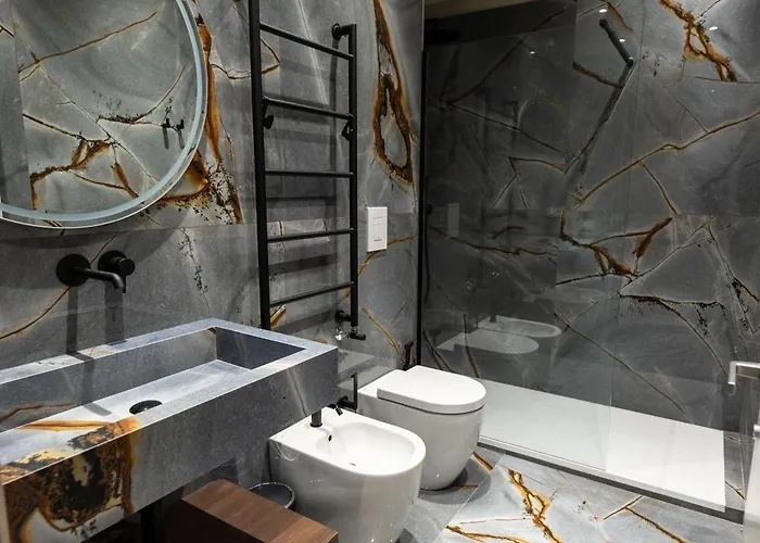 Four Pantheon בית הארחה