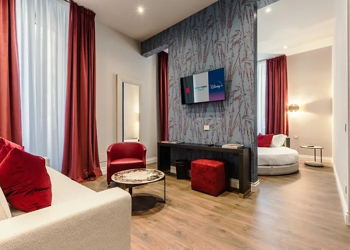 Four Pantheon בית הארחה 4*